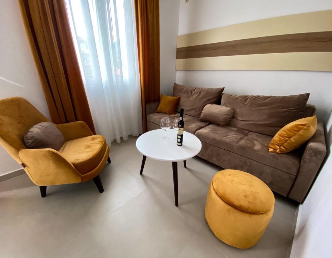 As Apartmani Budva Ngoại thất bức ảnh