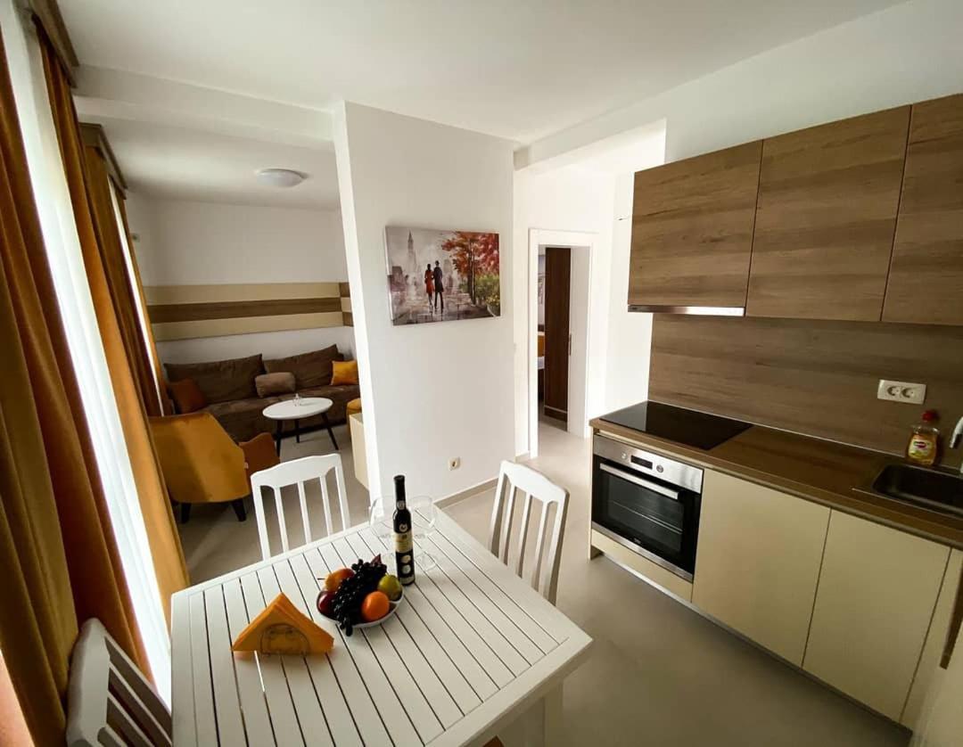 As Apartmani Budva Ngoại thất bức ảnh