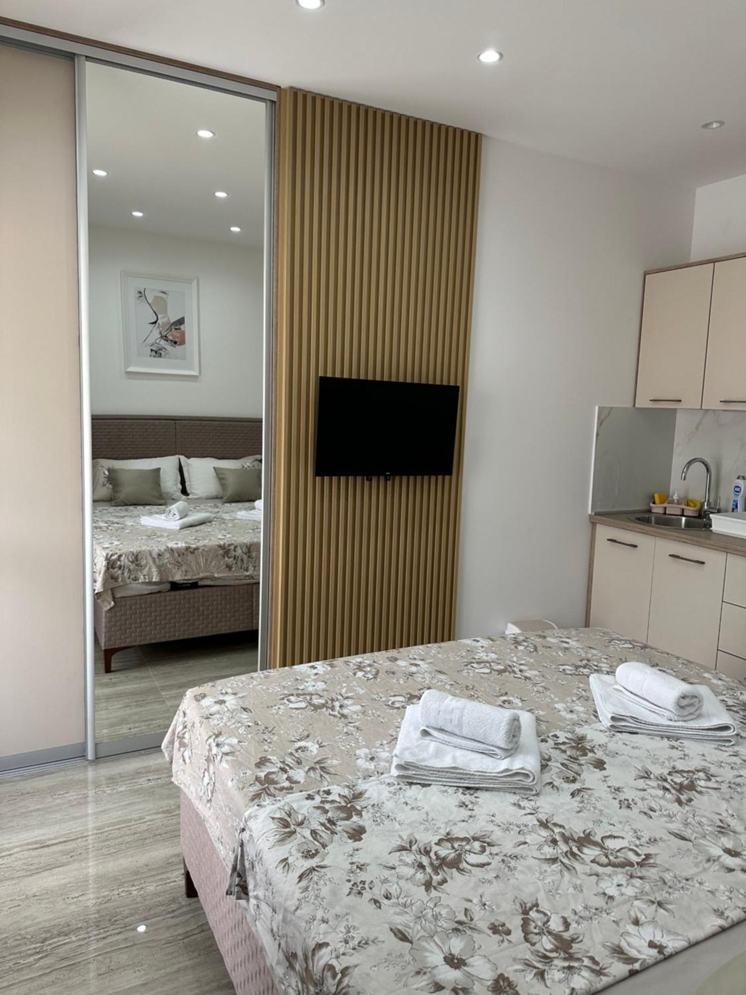 As Apartmani Budva Ngoại thất bức ảnh