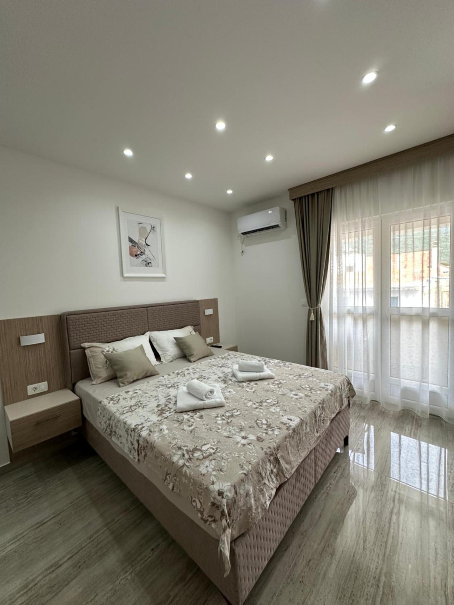 As Apartmani Budva Ngoại thất bức ảnh