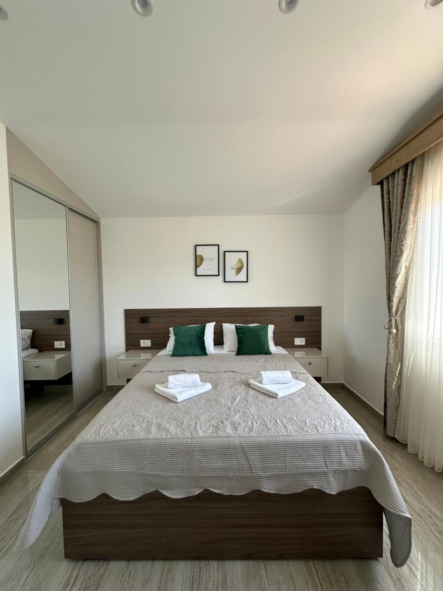 As Apartmani Budva Ngoại thất bức ảnh