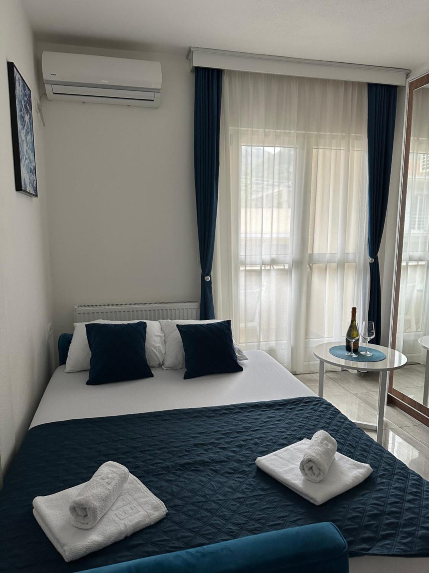 As Apartmani Budva Ngoại thất bức ảnh