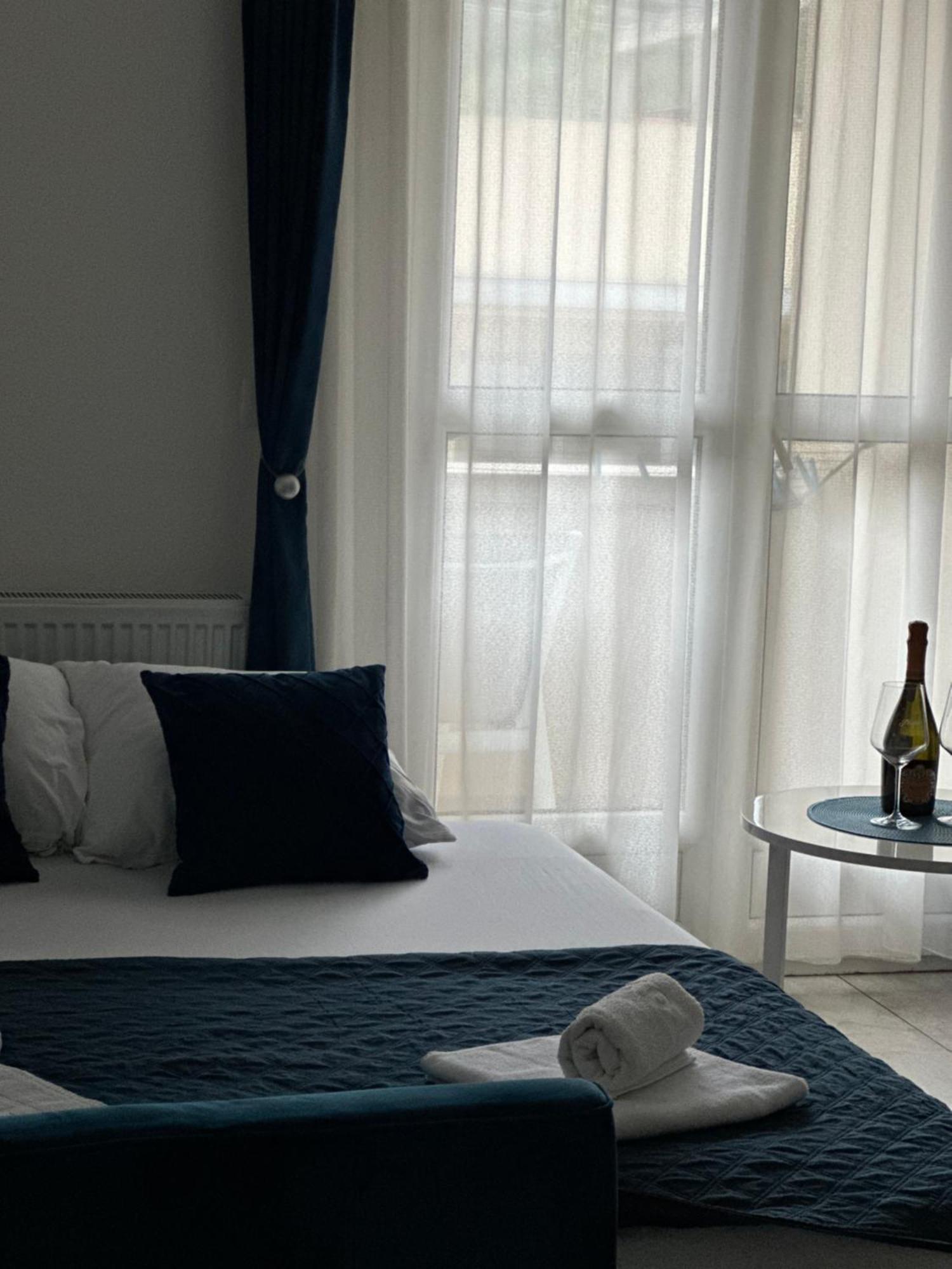 As Apartmani Budva Ngoại thất bức ảnh
