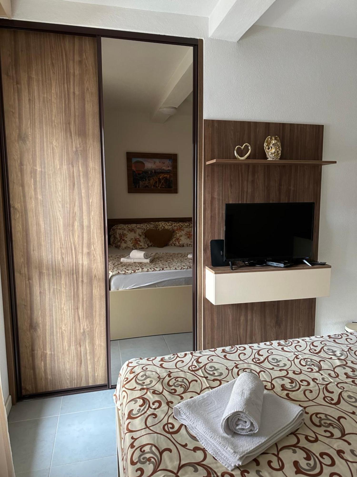 As Apartmani Budva Ngoại thất bức ảnh