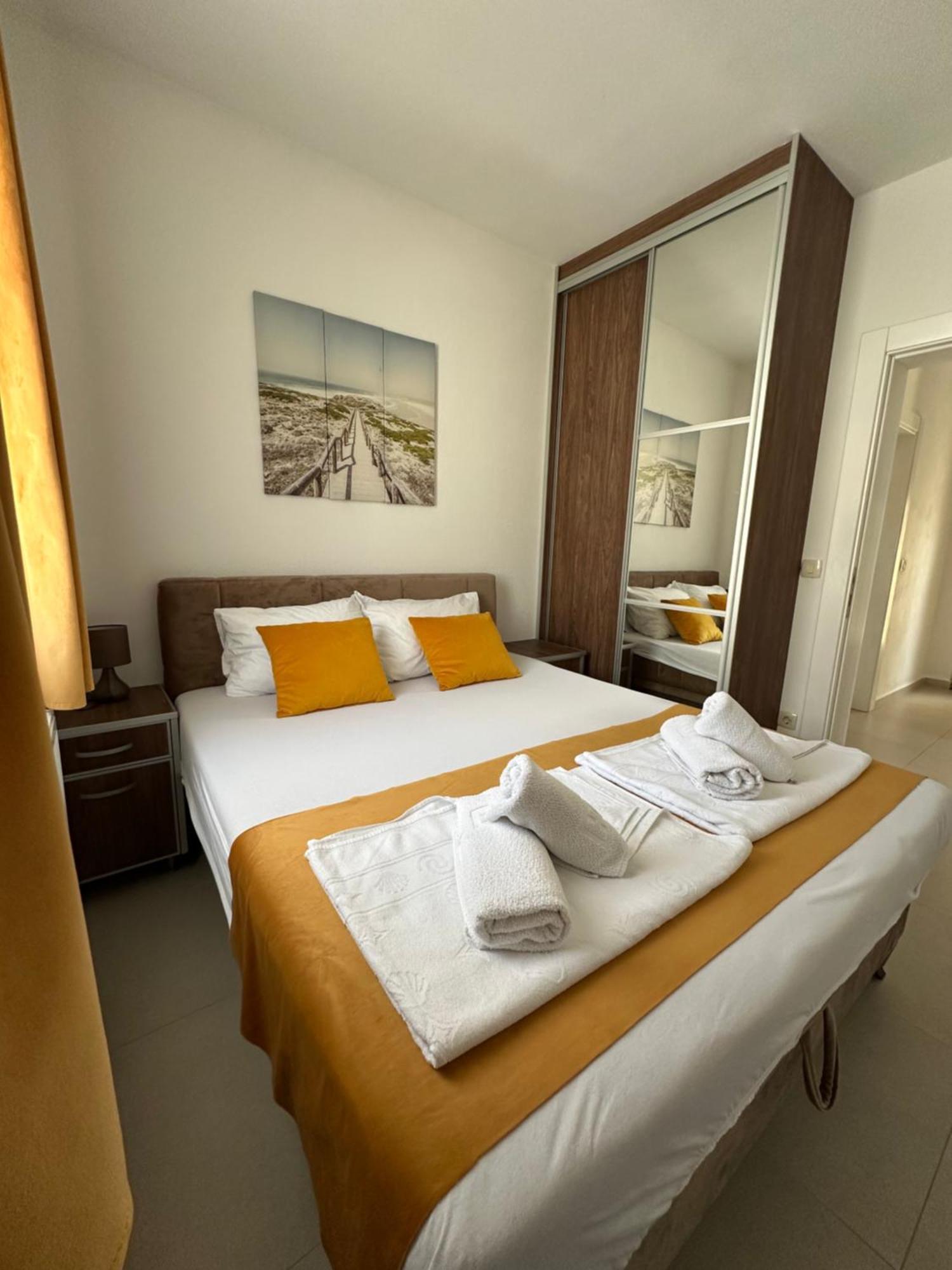 As Apartmani Budva Ngoại thất bức ảnh